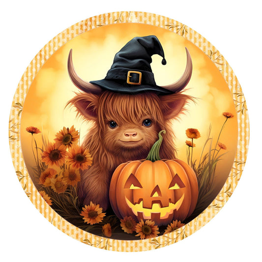 Highland cow with witch hat and pumpkin wreath sign, round wreath sign, metal wreath sign, door decor, Lindys sign creations